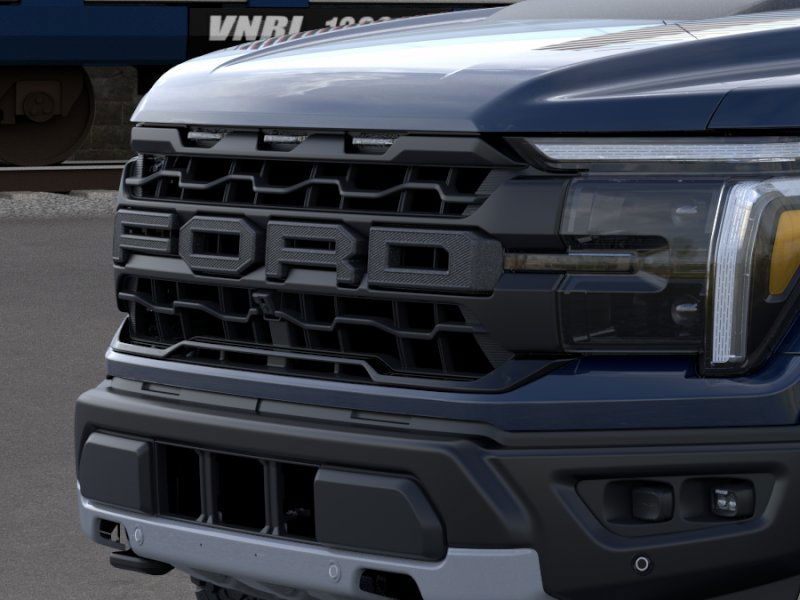 2025 Ford F-150 Raptor photo 14