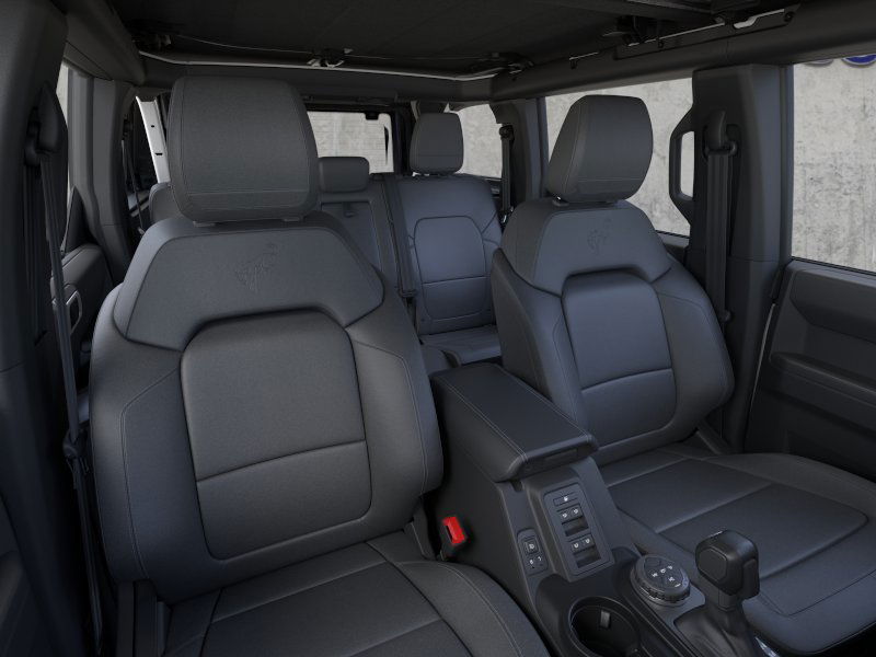 2025 Ford Bronco Outer Banks photo 10