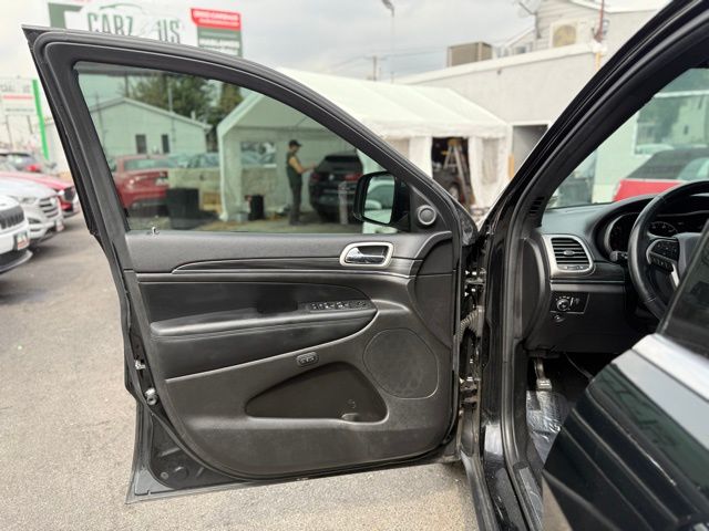 2020 Jeep Grand Cherokee Limited photo 10