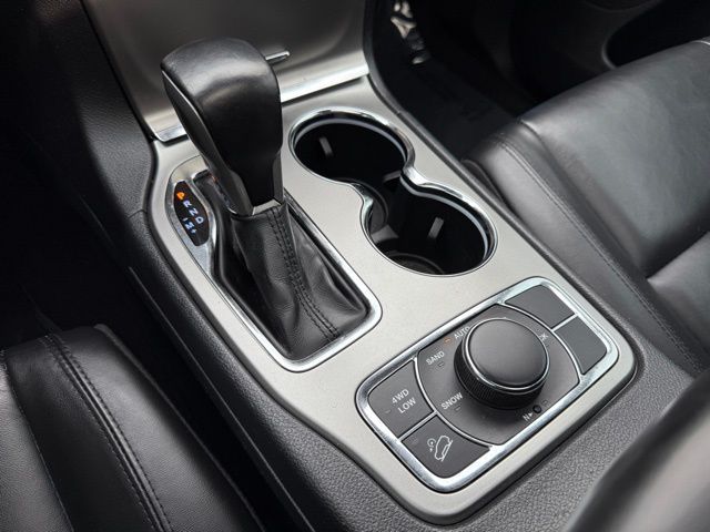 2020 Jeep Grand Cherokee Limited photo 25