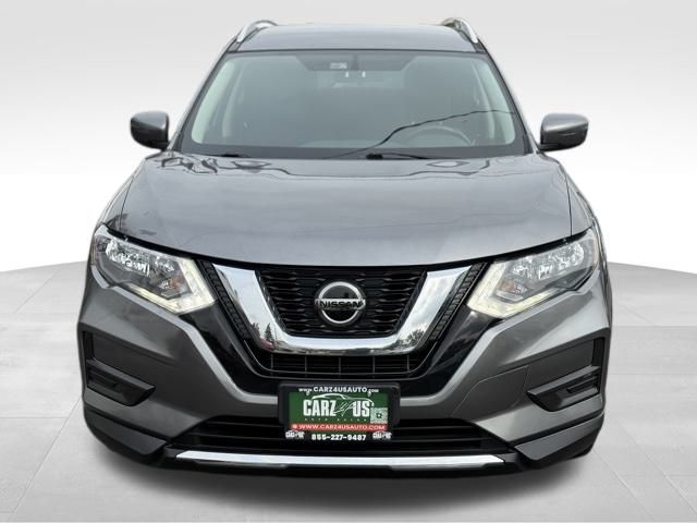2018 Nissan Rogue SV photo 2