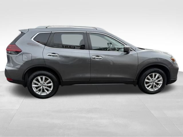 2018 Nissan Rogue SV photo 4