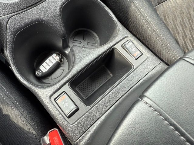 2018 Nissan Rogue SV photo 28