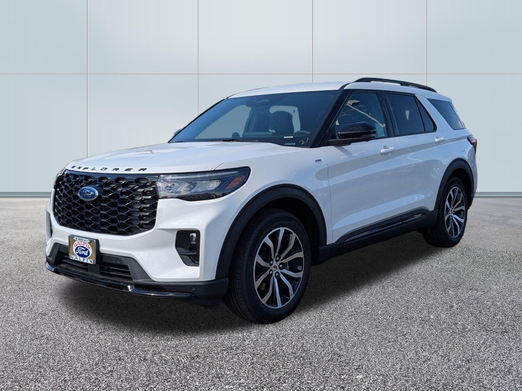 2025 Ford Explorer ST Line