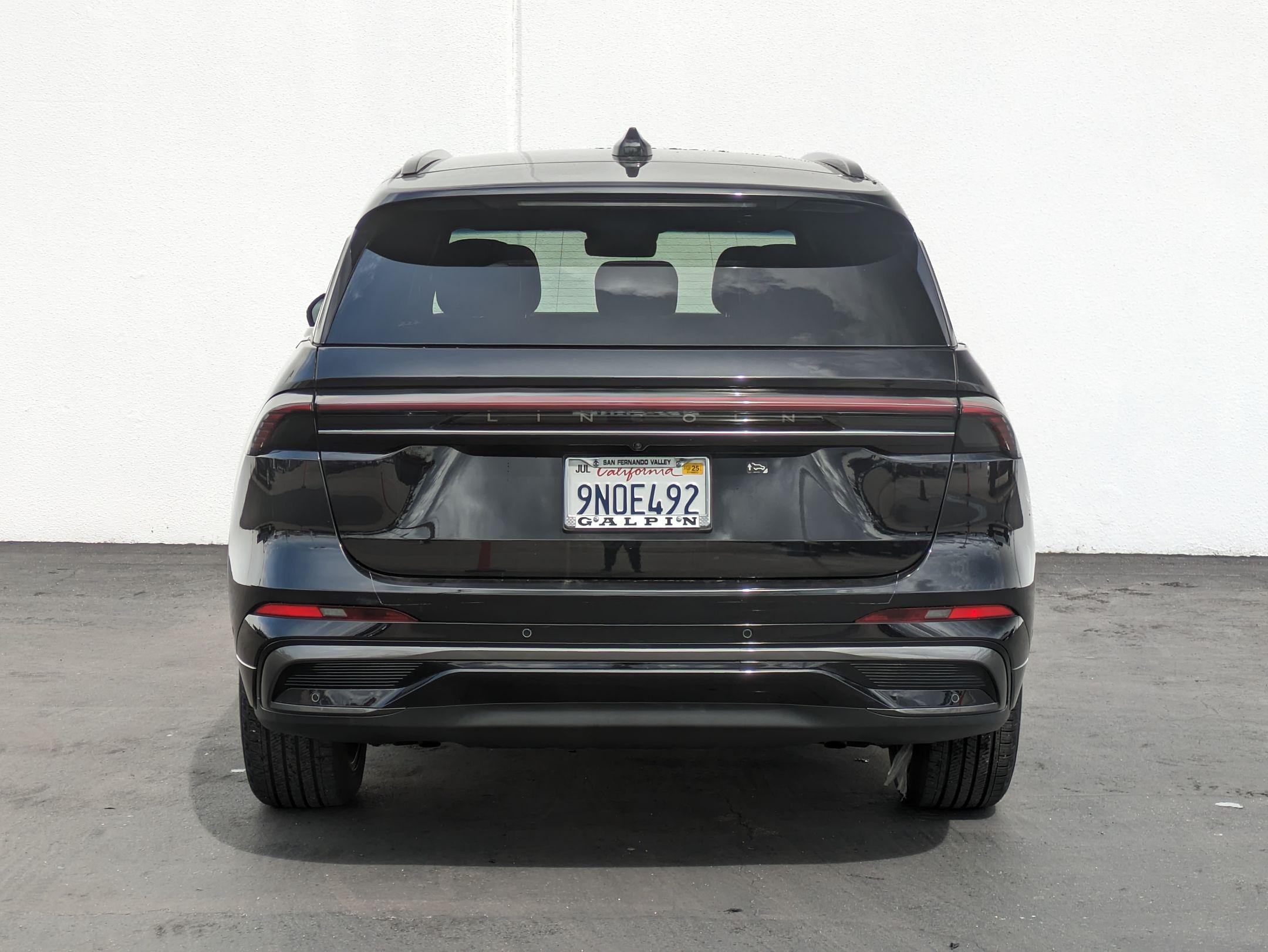 2024 Lincoln Nautilus Reserve photo 3