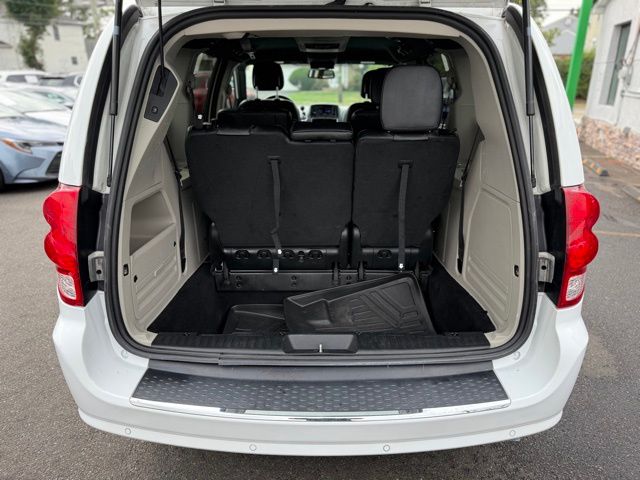 2019 Dodge Grand Caravan SXT photo 9