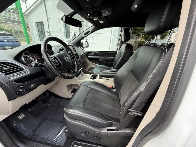 2019 Dodge Grand Caravan SXT photo 16