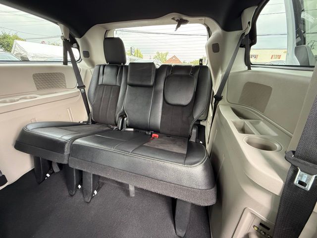 2019 Dodge Grand Caravan SXT photo 21