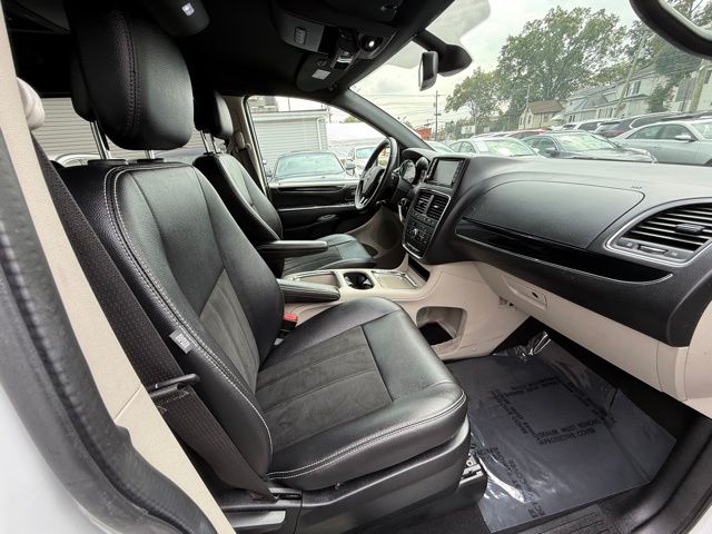 2019 Dodge Grand Caravan SXT photo 27