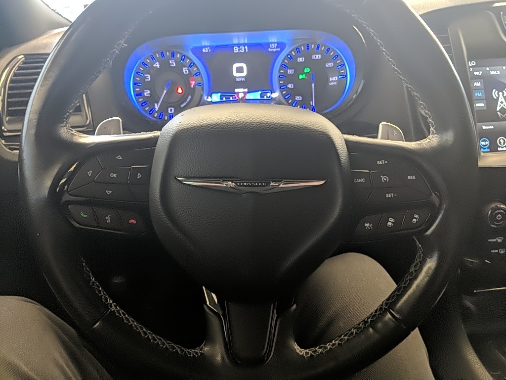 2019 Chrysler 300 S photo 14
