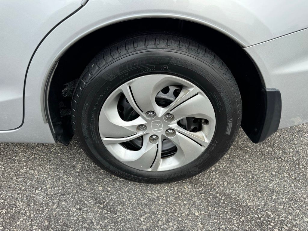 2013 Honda Civic LX photo 25