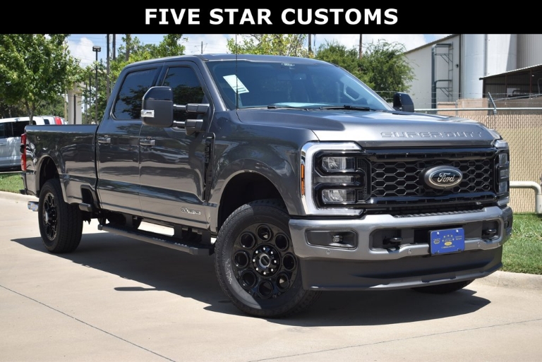 2025 Ford Super Duty F-350 SRW LARIAT