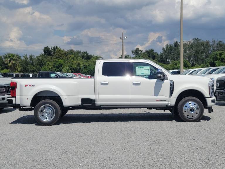 2026 Ford Super Duty F-450 DRW Platinum