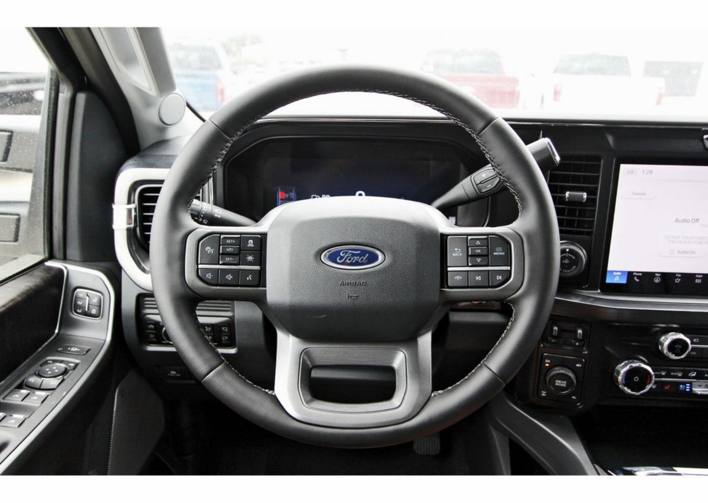 2026 Ford F-350 Super Duty Lariat - Photo 10