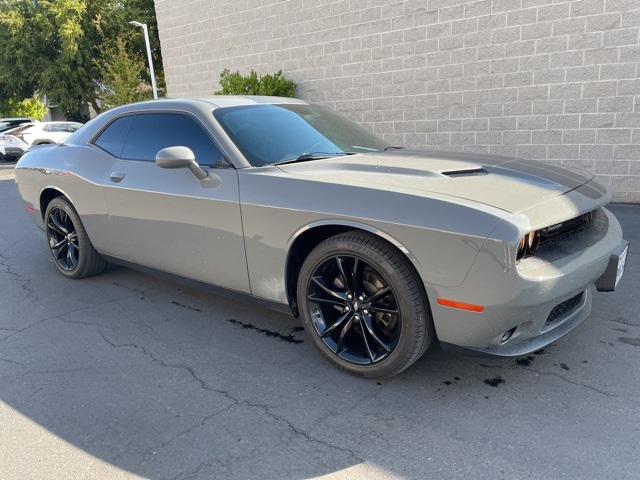 2017 Dodge Challenger SXT
