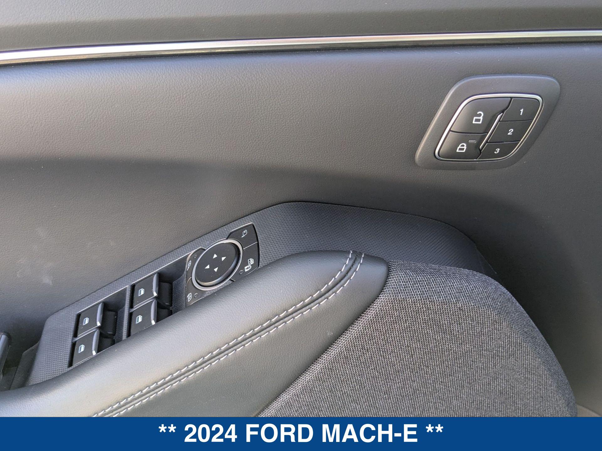 2024 Ford Mustang Mach-E Premium photo 10
