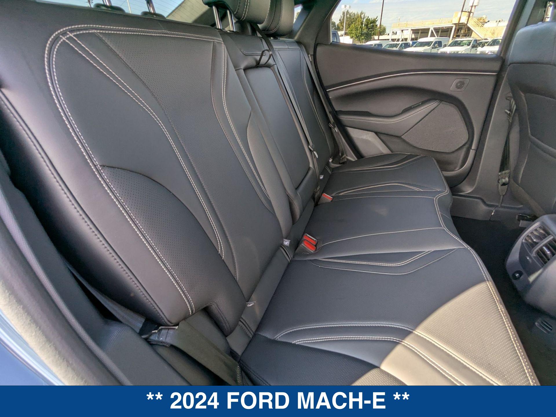 2024 Ford Mustang Mach-E Premium photo 18