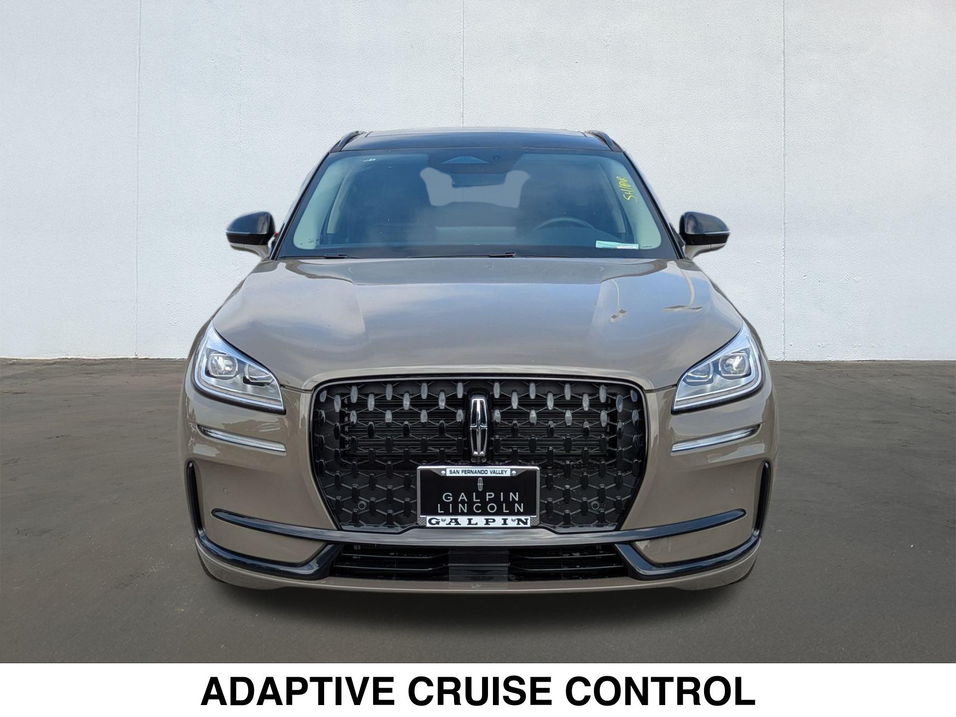 2025 Lincoln Corsair Grand Touring photo 4