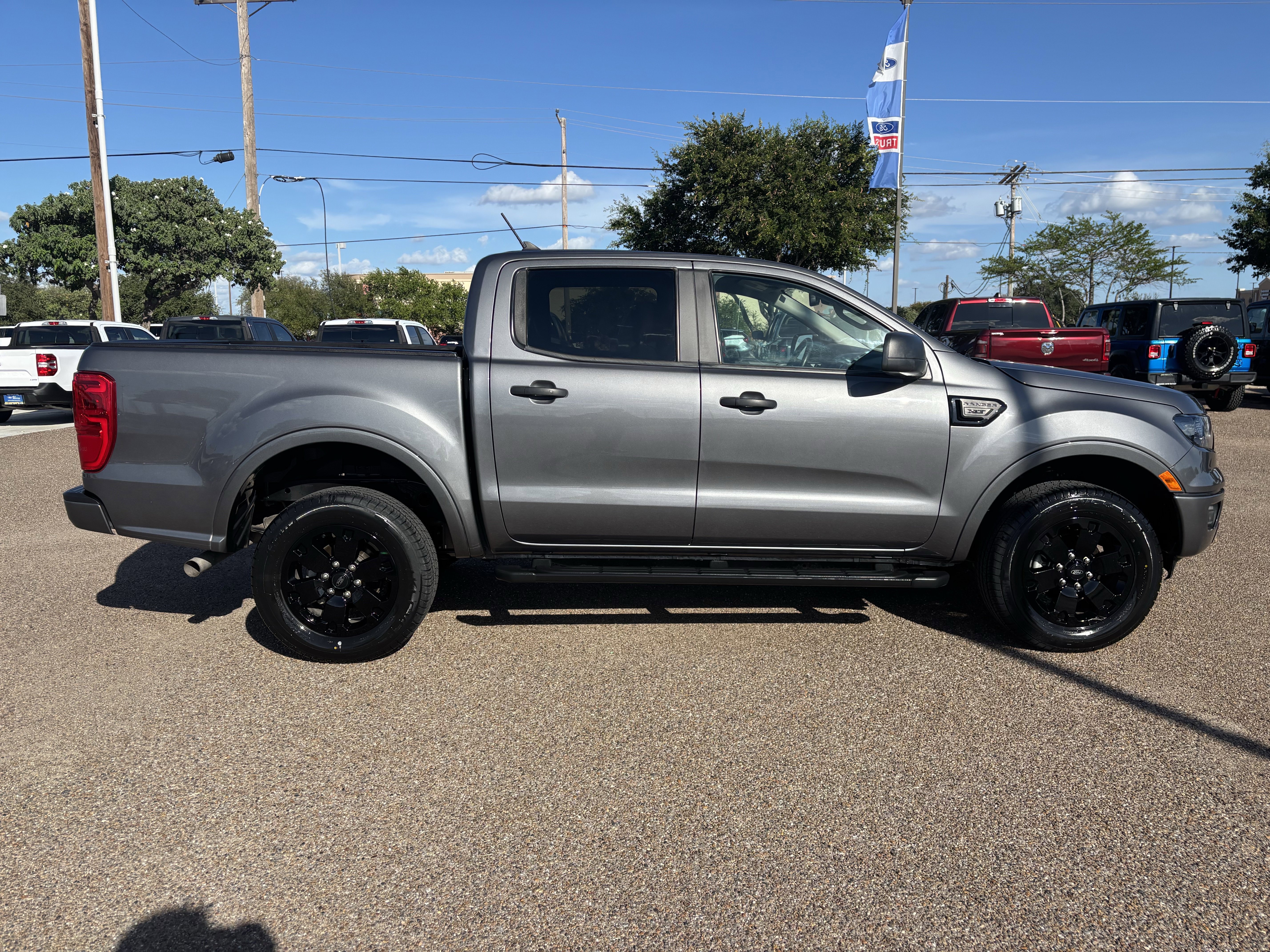 2023 Ford Ranger XLT photo 3
