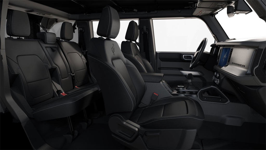 2025 Ford Bronco Outer Banks photo 5