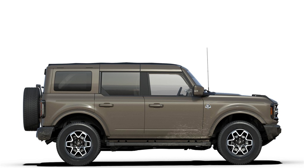 2025 Ford Bronco Outer Banks photo 4