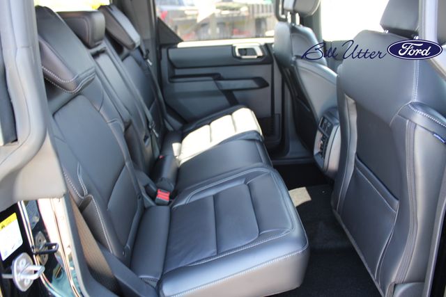 2025 Ford Bronco Outer Banks photo 8
