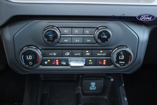 2025 Ford Bronco Outer Banks photo 12