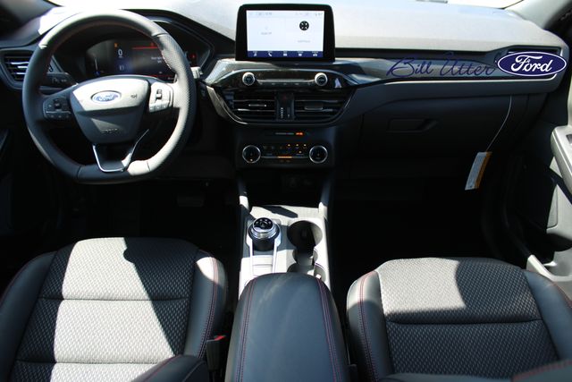 2026 Ford Escape ST-Line photo 11