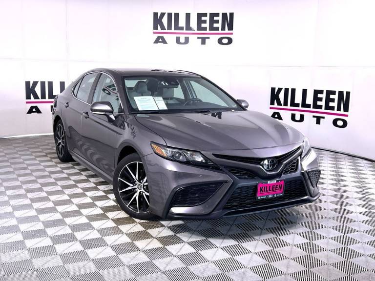 2024 Toyota Camry SE