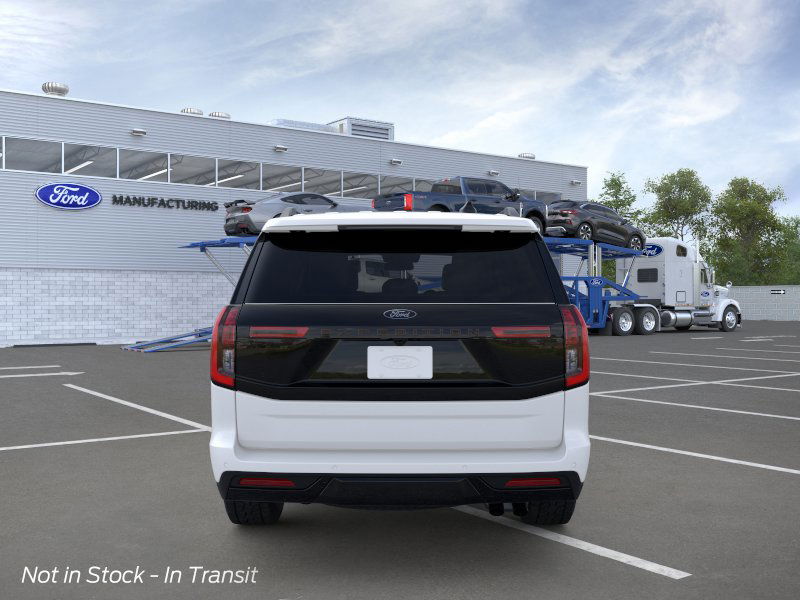 2025 Ford Expedition photo 5