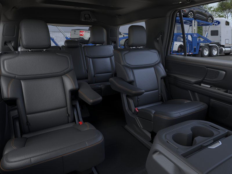 2025 Ford Expedition photo 11