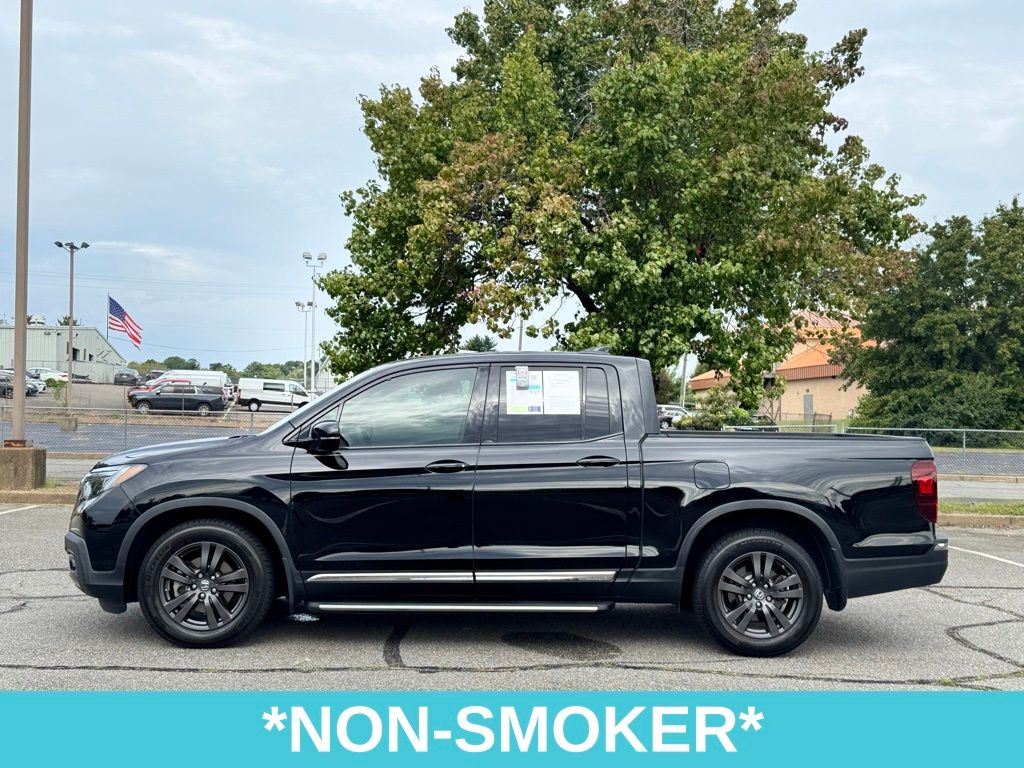 2017 Honda Ridgeline Sport photo 2