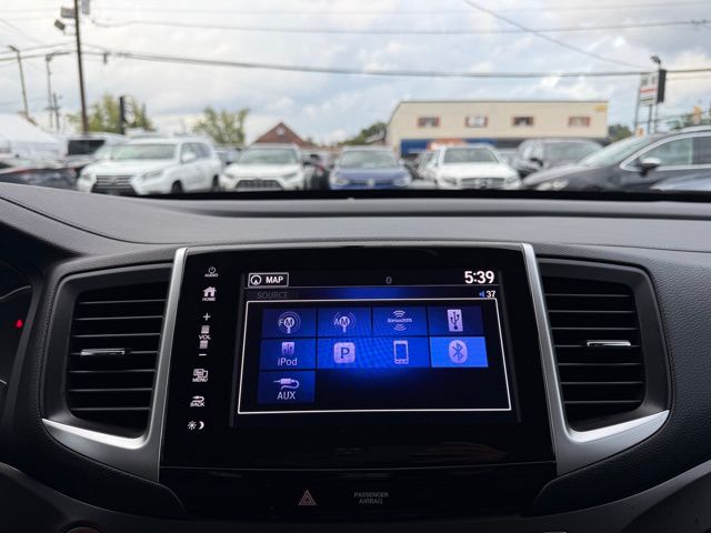 2017 Honda Pilot EX-L photo 34