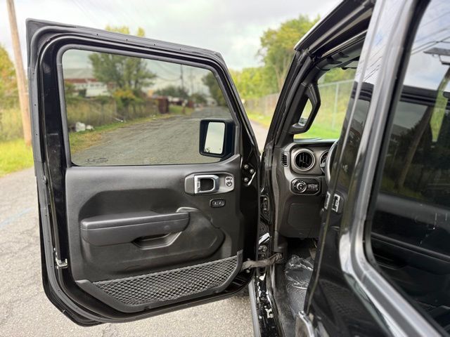 2022 Jeep Gladiator Willys photo 12