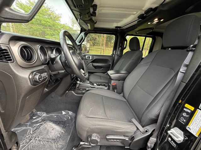 2022 Jeep Gladiator Willys photo 16