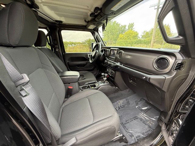 2022 Jeep Gladiator Willys photo 24