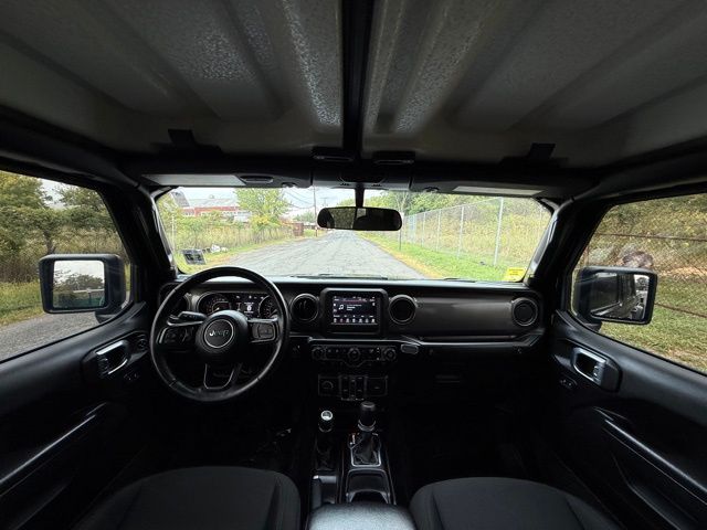 2022 Jeep Gladiator Willys photo 26