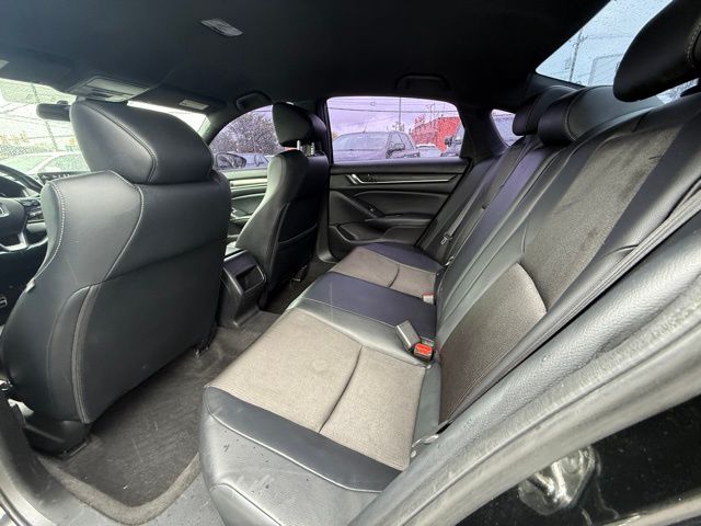 2018 Honda Accord Sport photo 18