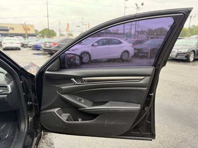 2018 Honda Accord Sport photo 23