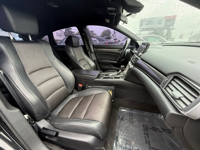 2018 Honda Accord Sport photo 25