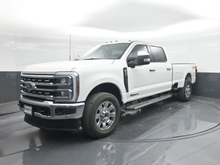 2026 Ford Super Duty F-350 SRW LARIAT