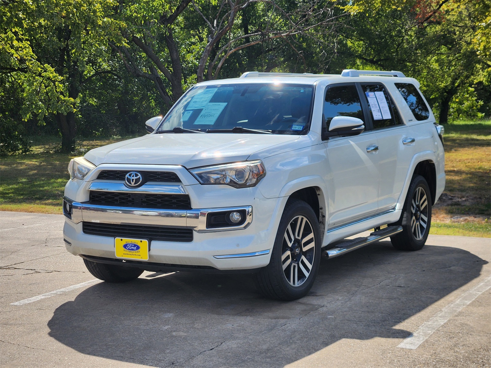2017 Toyota 4Runner Limited photo 3