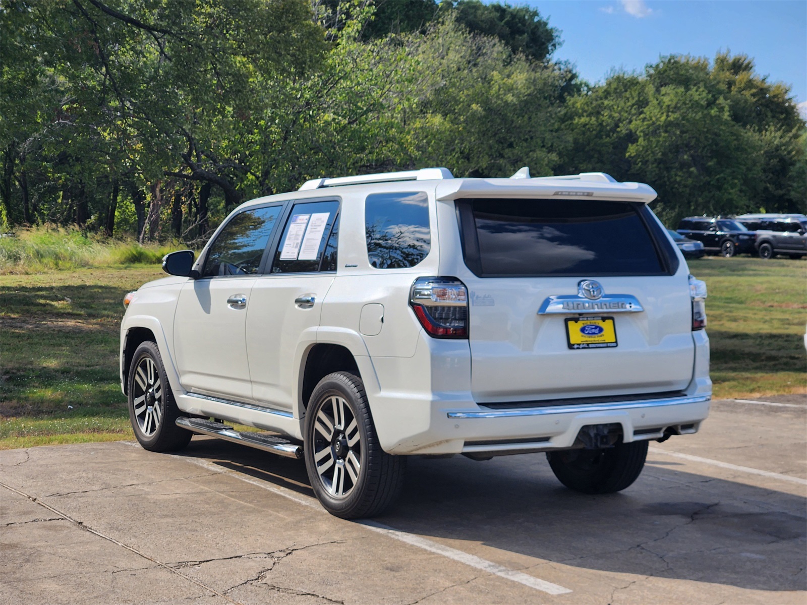 2017 Toyota 4Runner Limited photo 4