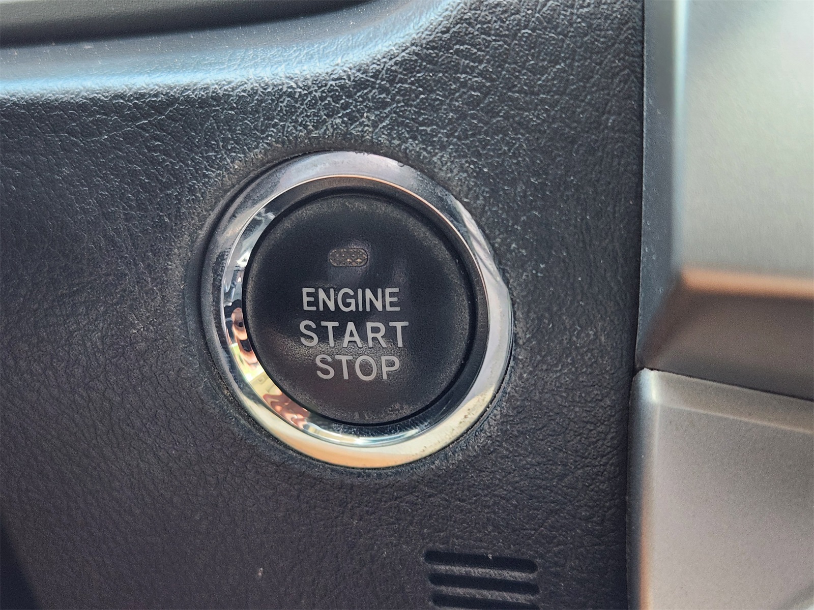 2017 Toyota 4Runner Limited photo 21