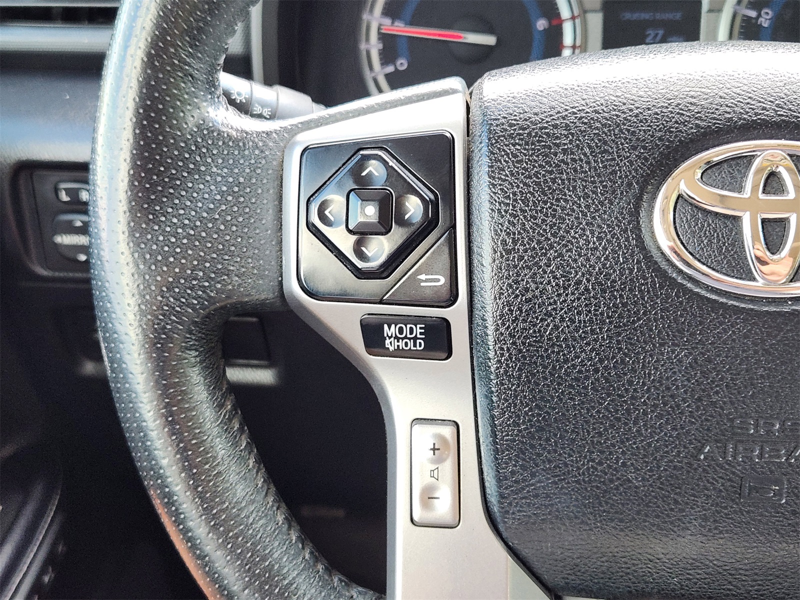 2017 Toyota 4Runner Limited photo 28