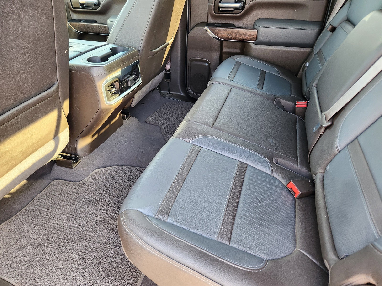 2022 Gmc Sierra HD Denali photo 26