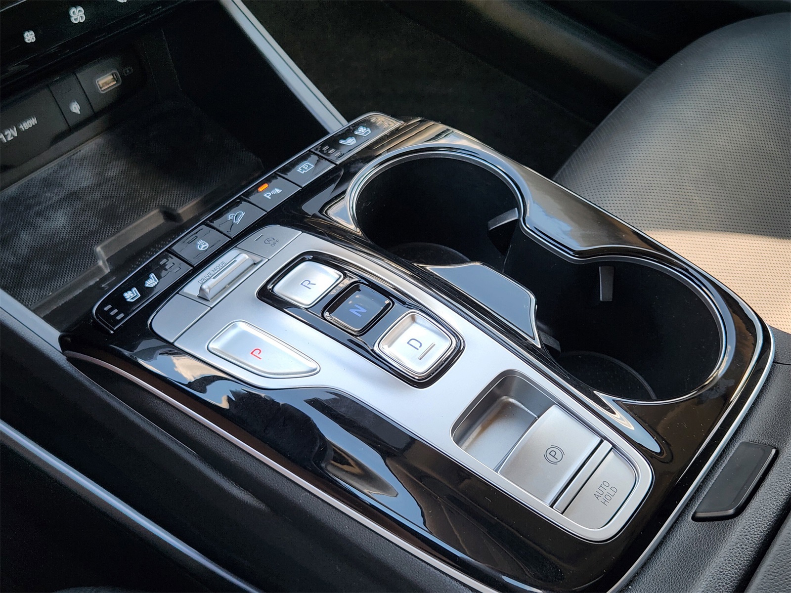 2022 Hyundai Tucson Limited photo 18