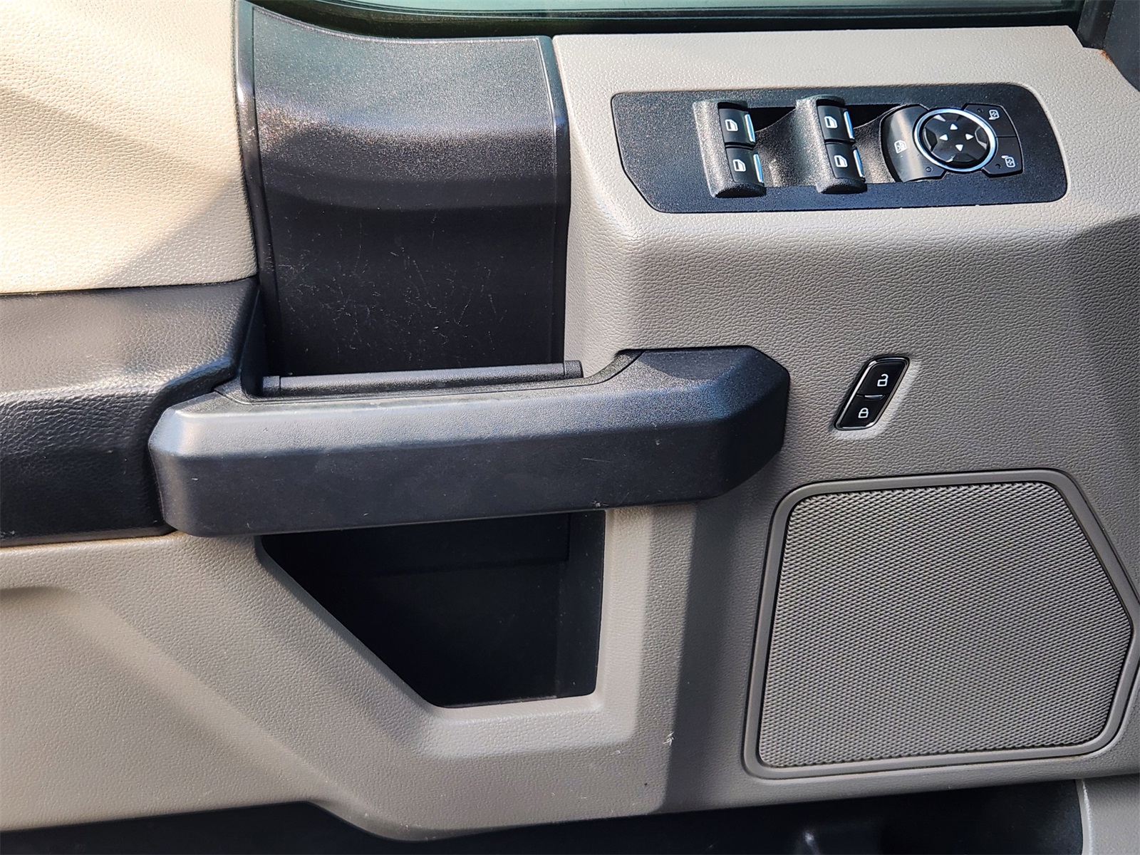 2020 Ford F-150 XL photo 21