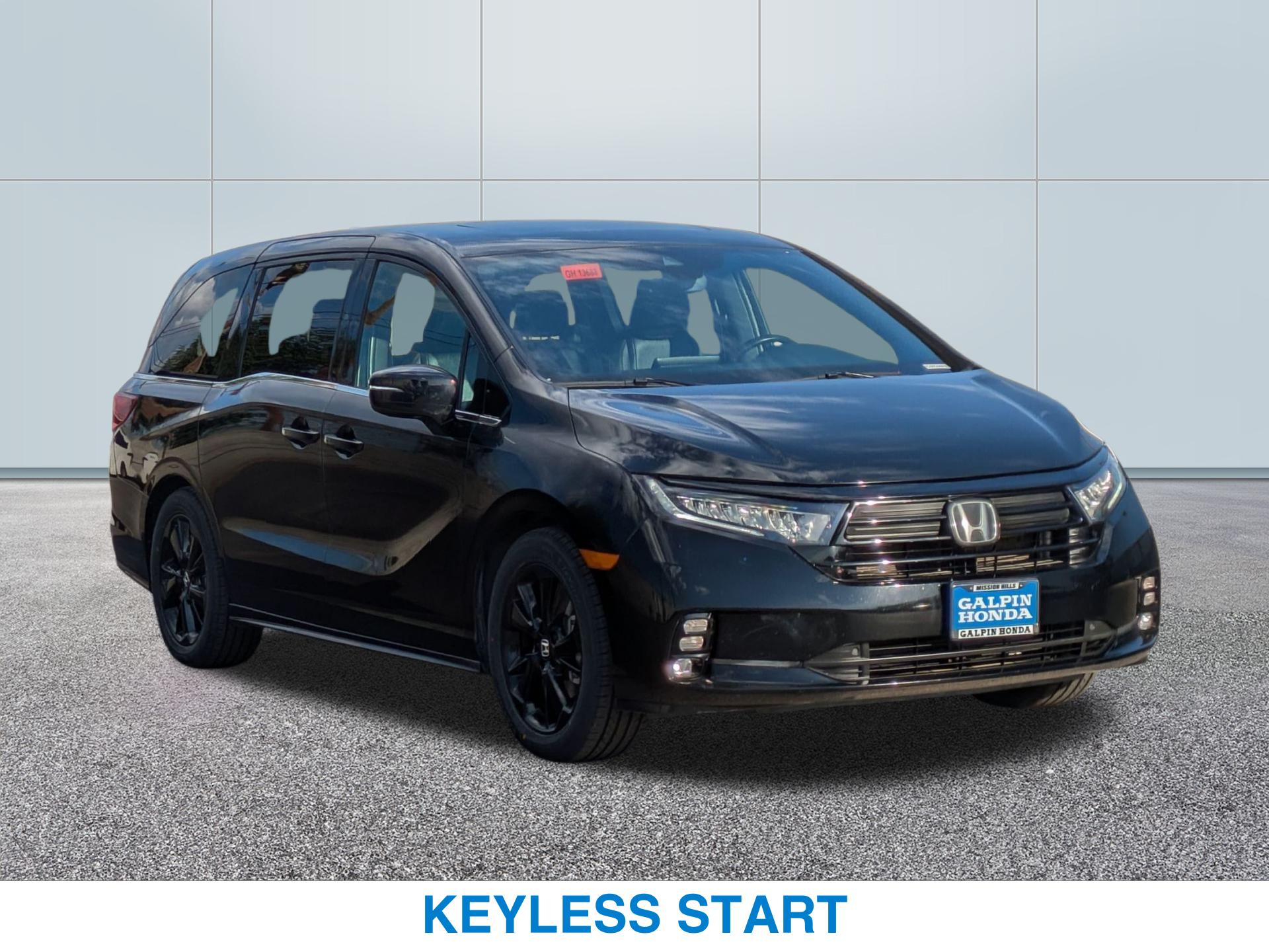 2023 Honda Odyssey Sport photo 3