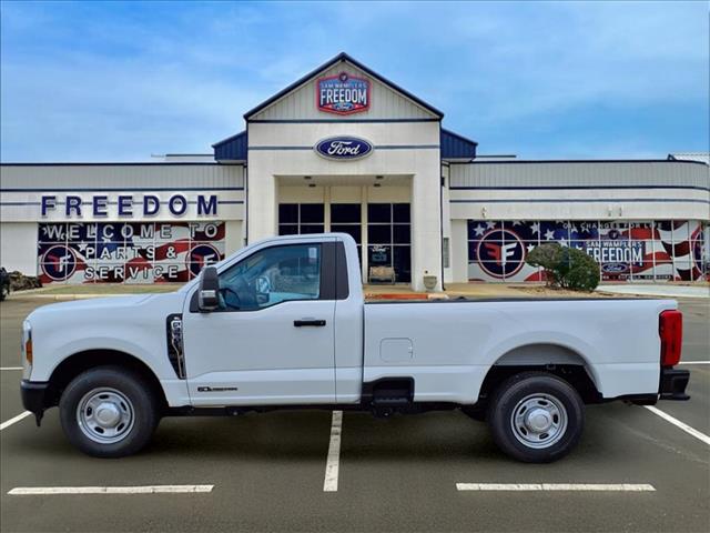 2026 Ford F-350 XL photo 4